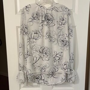WHBM White Floral Print Women's Top. Sz 8. Cute Details. Excellent condition!